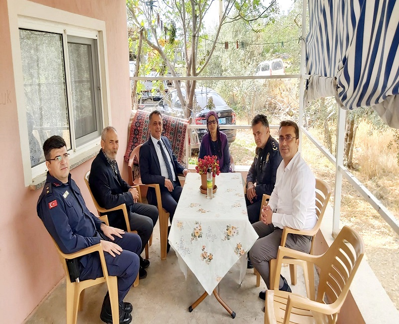 Kaymakam Şahin, Şehit ve Gazi Ailelerimizi Ziyaret Ederek Ramazan Bayramlarını Tebrik Etti